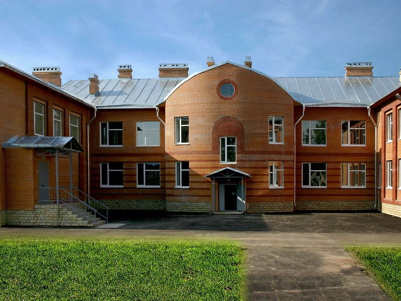 Фотография школы.